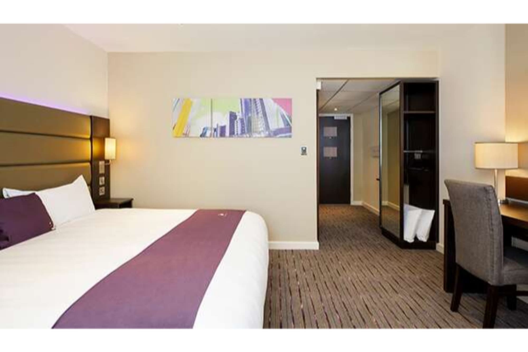 Premier Travel Inn Towerbridge, Room