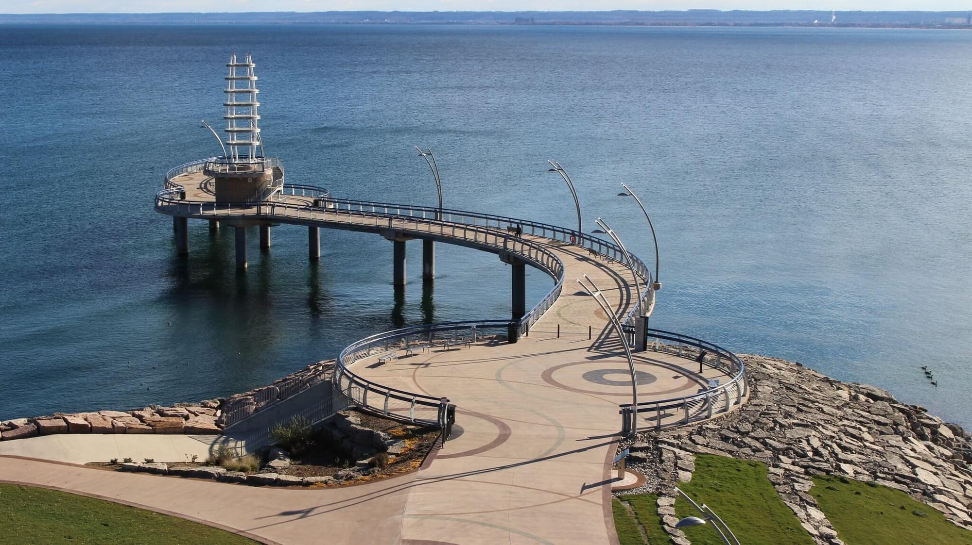Waterfront Downtown Burlington, Room