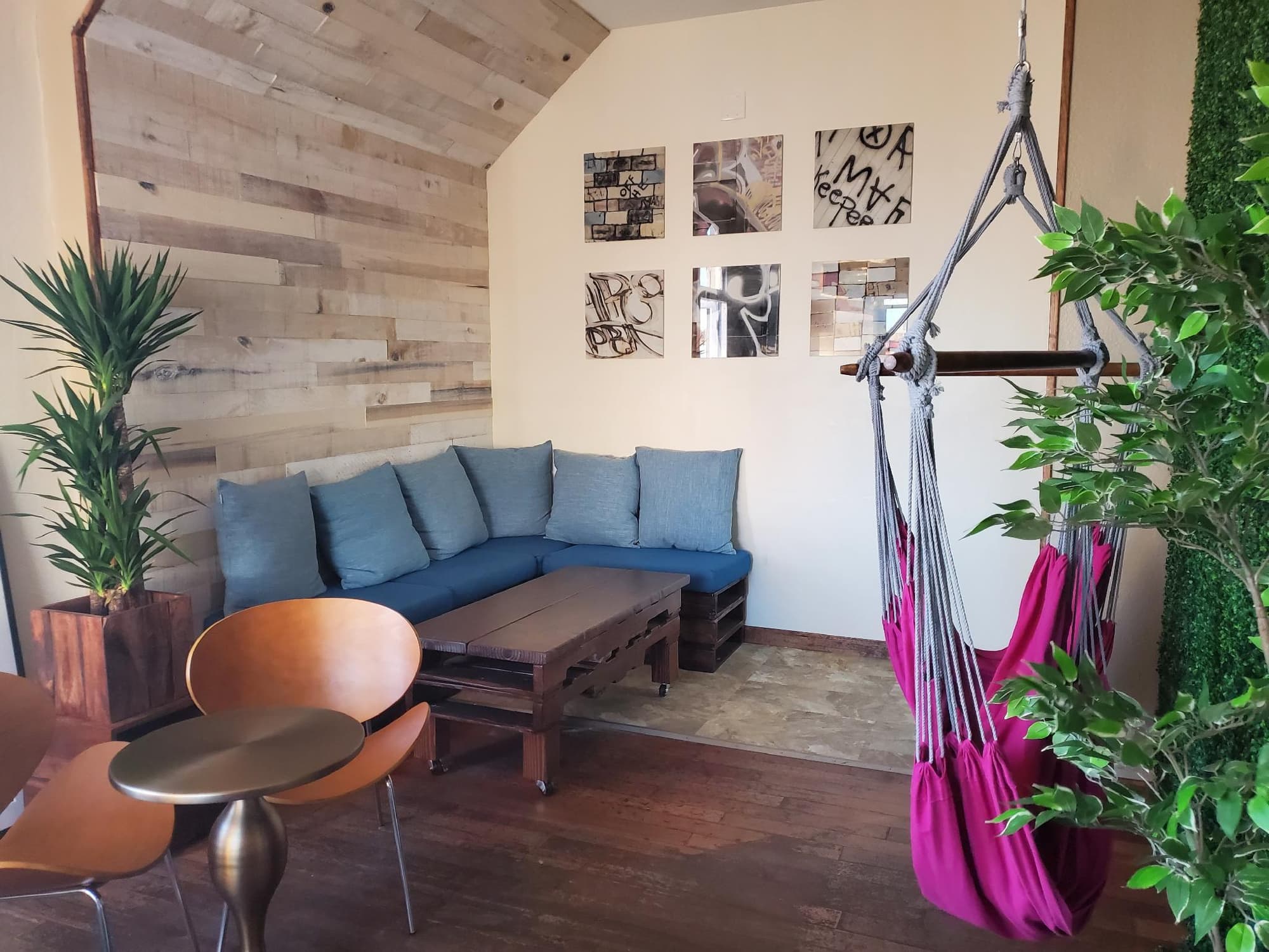 Venice Beach Cotel, General view