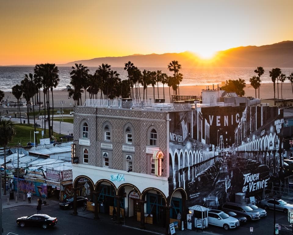 Venice Beach Cotel, General view