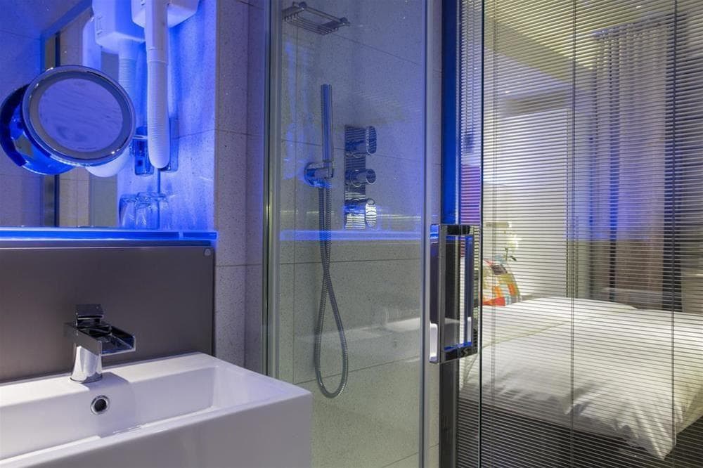 Henley House, General view