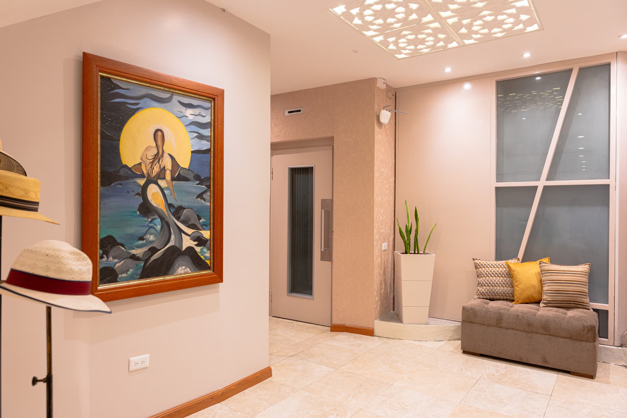 Hotel Santa Mónica, Lobby