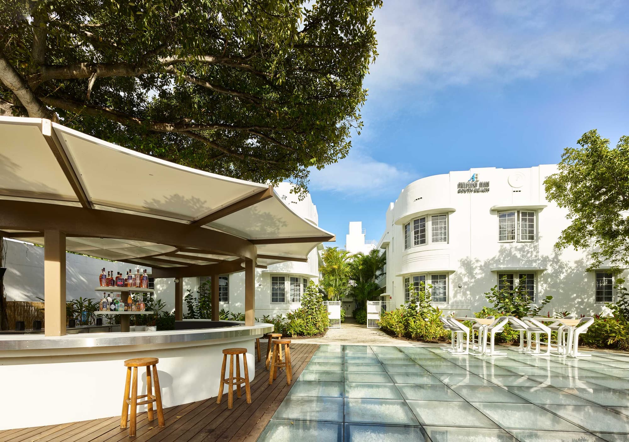 AxelBeach Miami-Adults Only, Bar