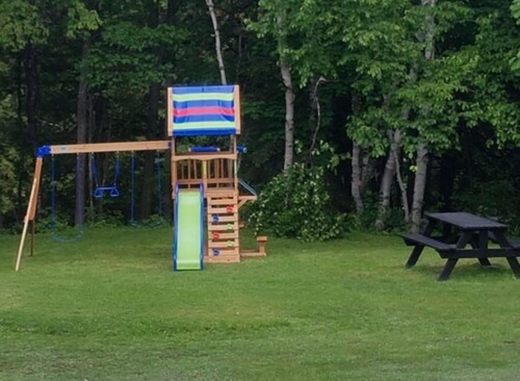 L'Auberge Au Petit Berger, Sports and Entertainment