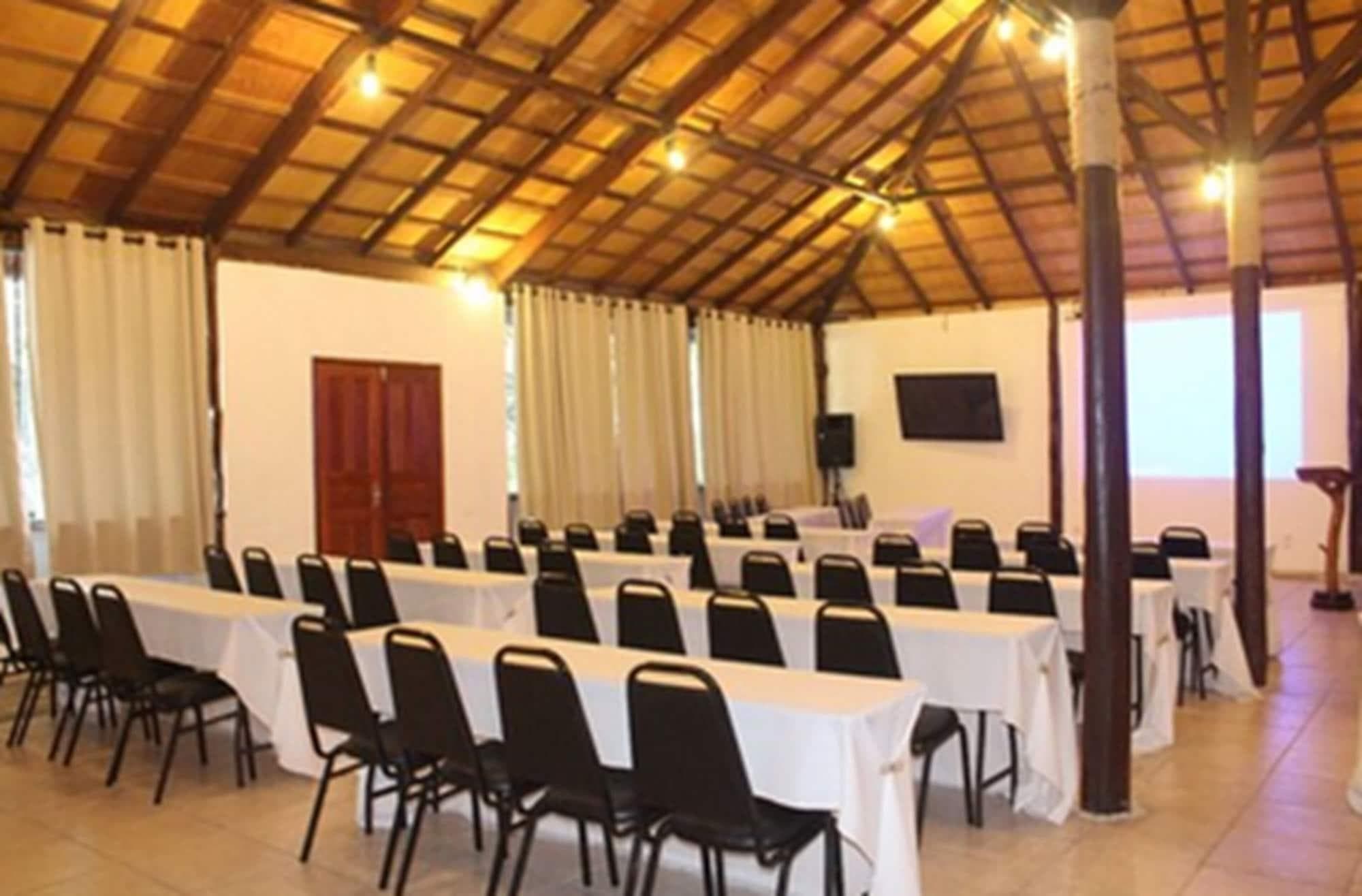 Amazon Ecopark Jungle Lodge, Conferences