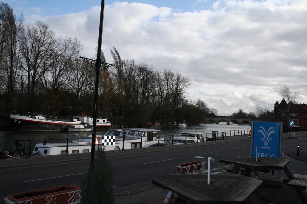 The Thames, General view