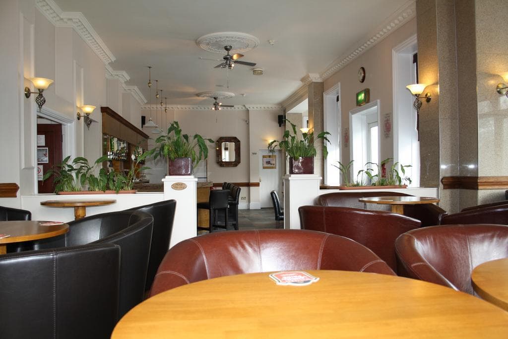 The Thames, General view