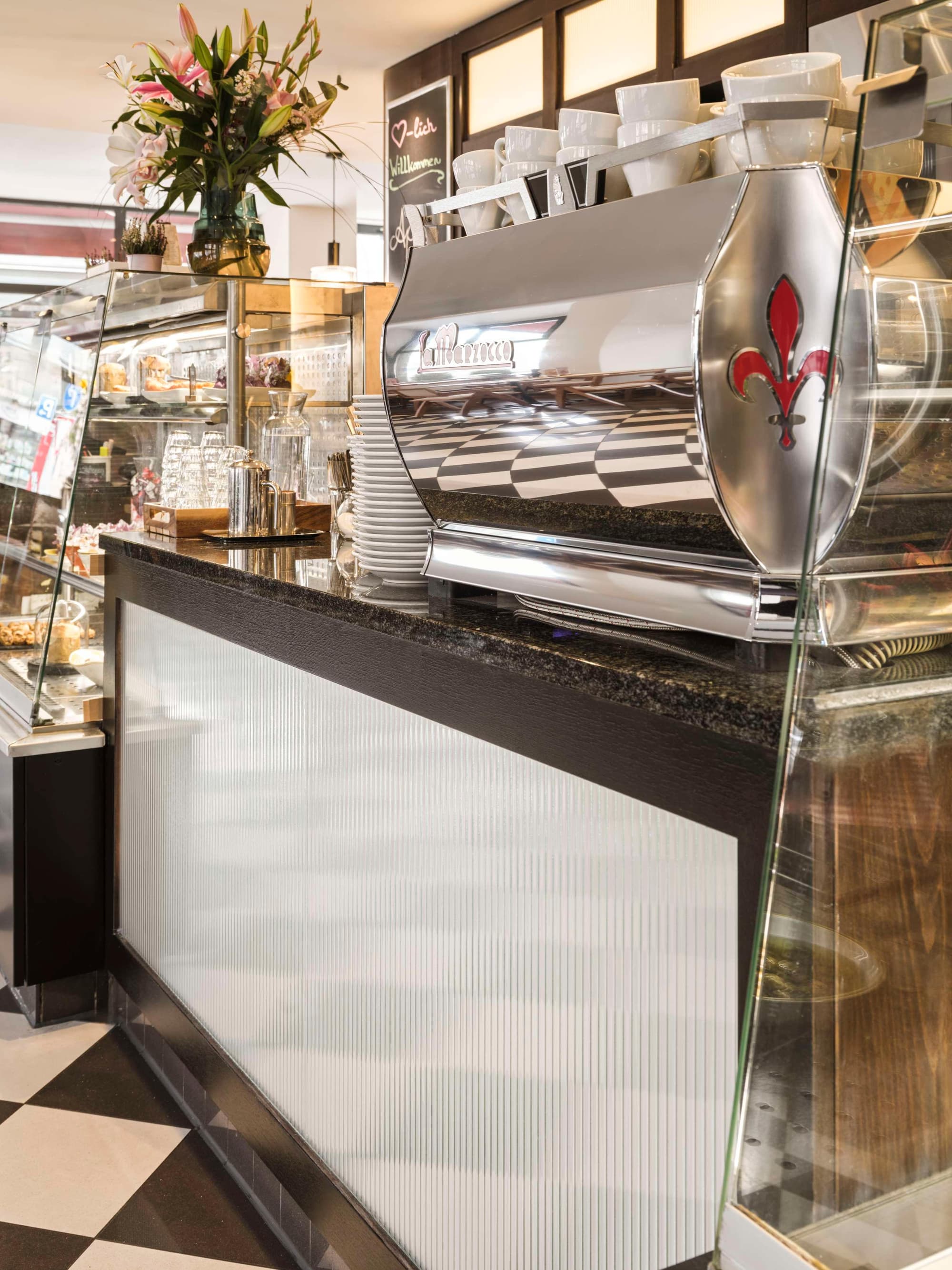 Flemings Hotel München-City, Sports and Entertainment