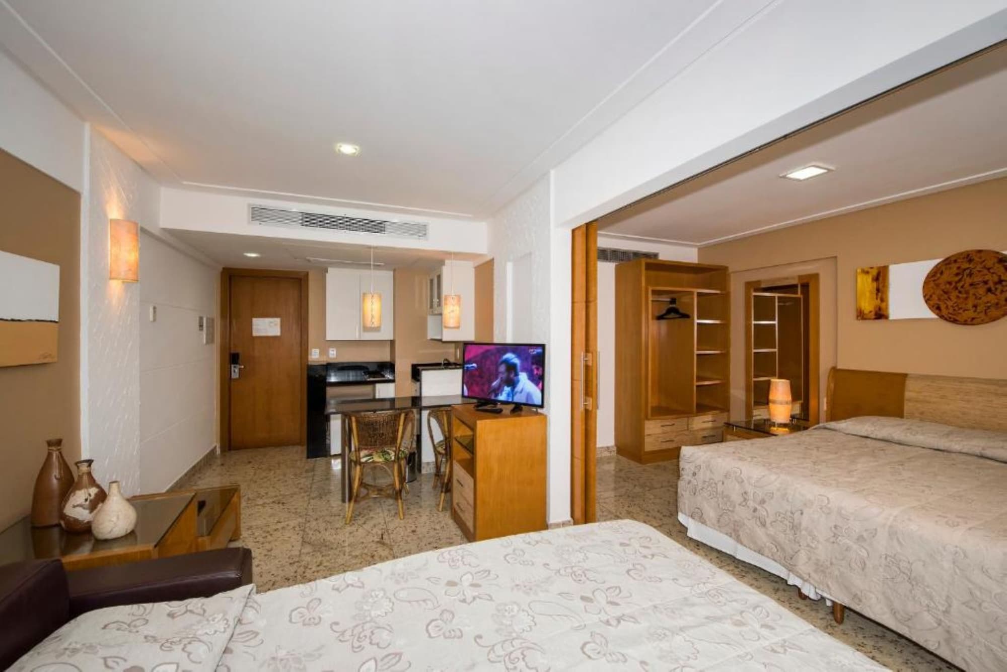 Coral Plaza Apart Hotel, Room