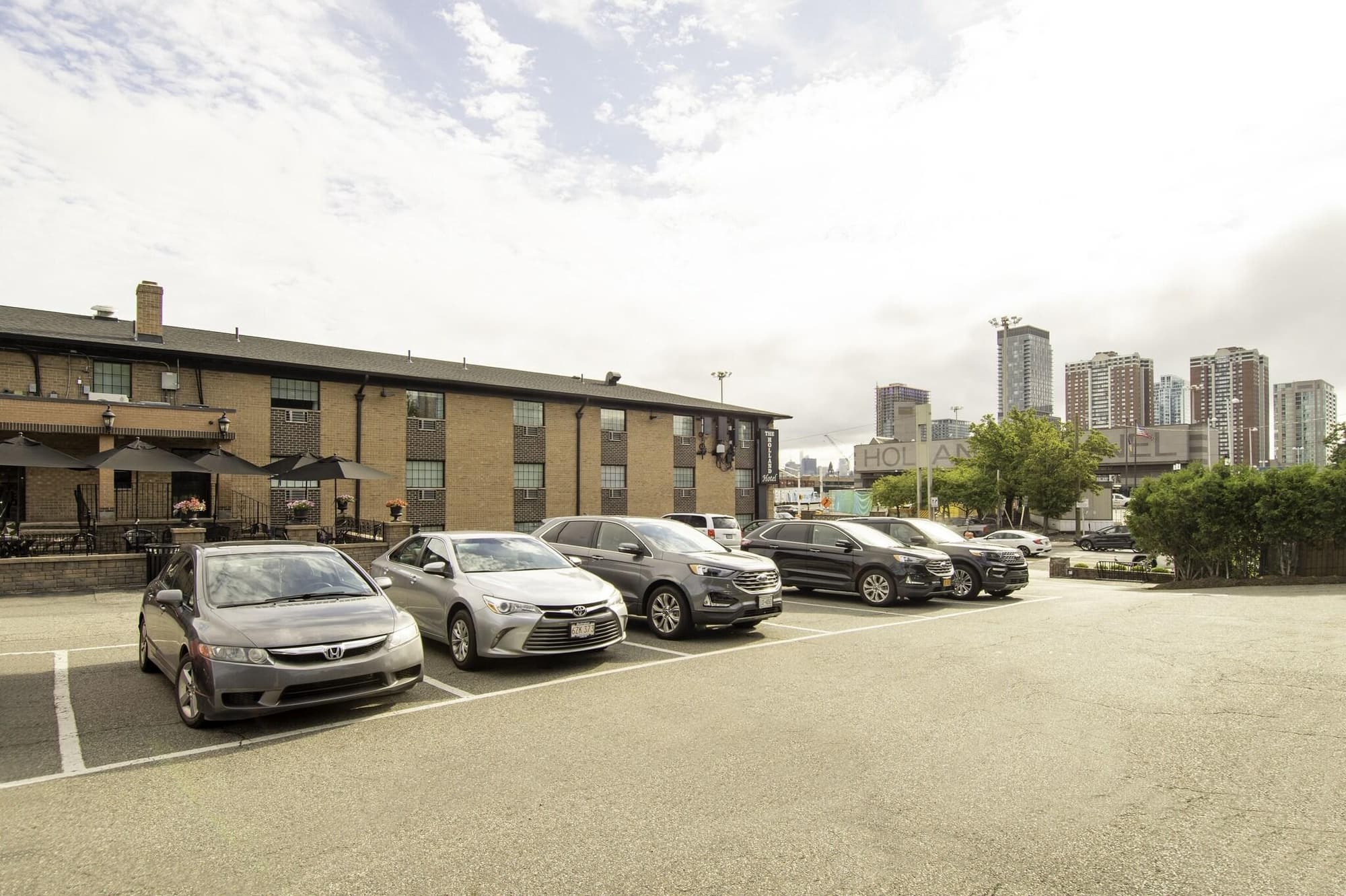 The Holland Hotel, General view