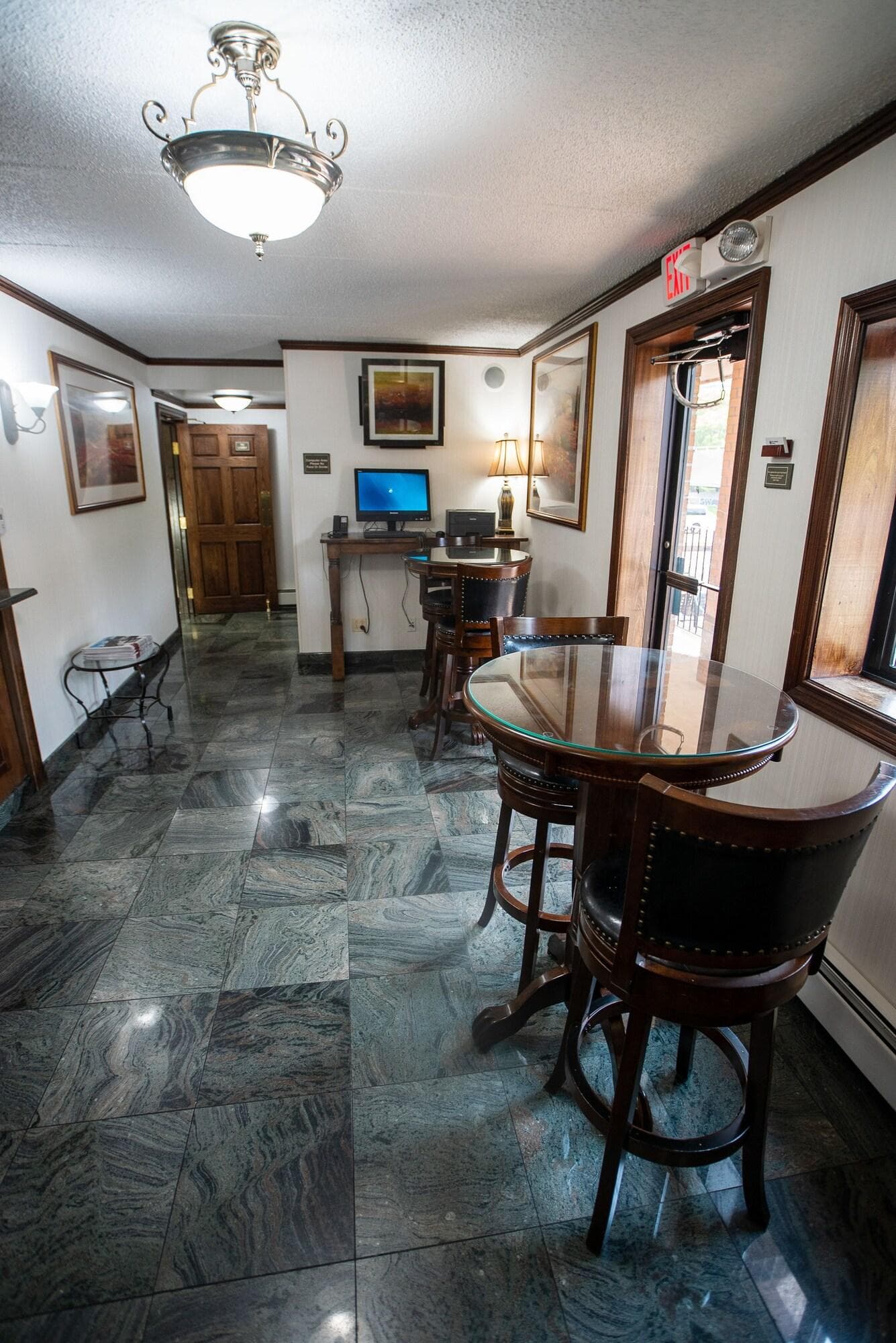 The Holland Hotel, Lobby