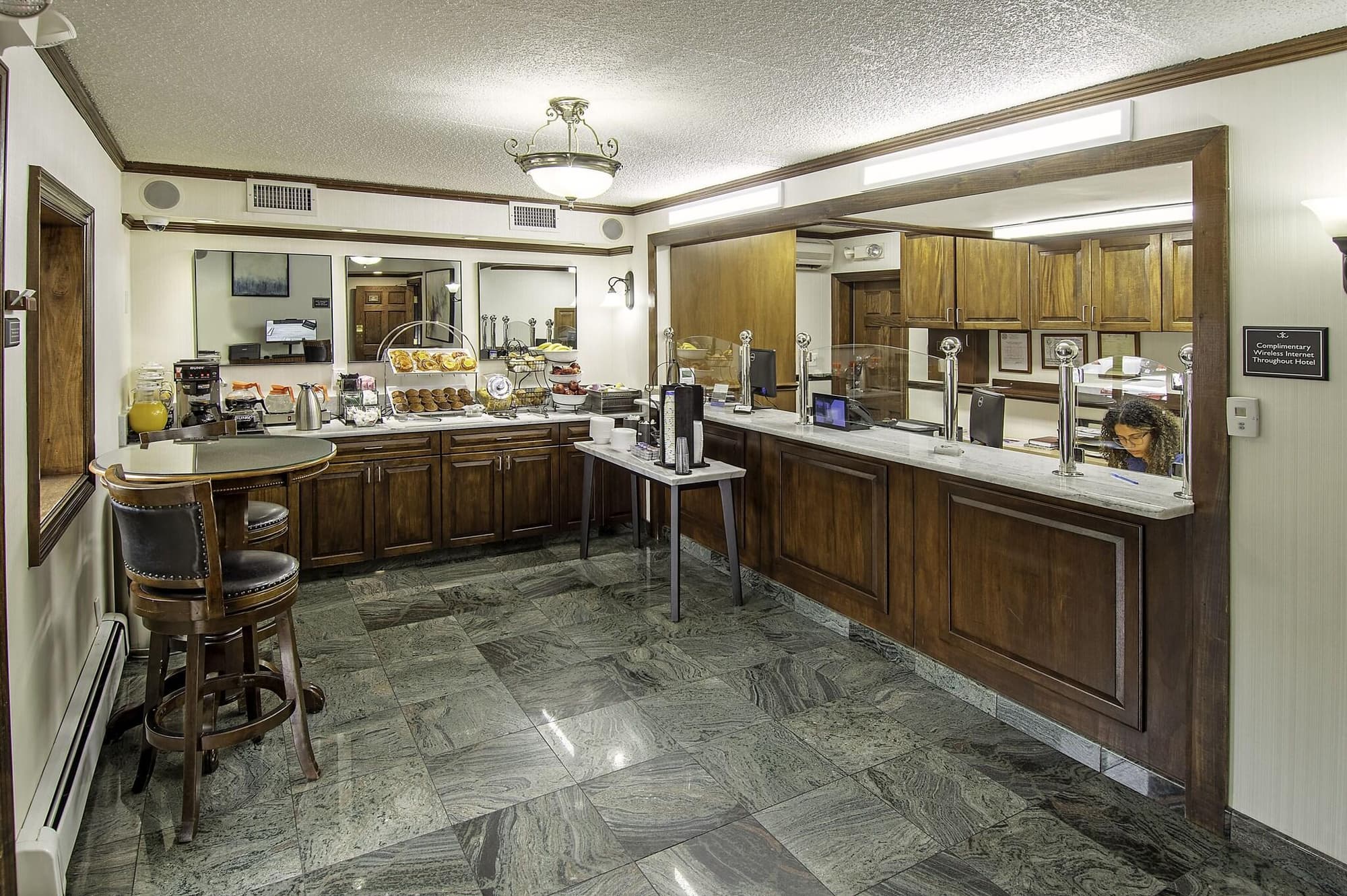 The Holland Hotel, Lobby