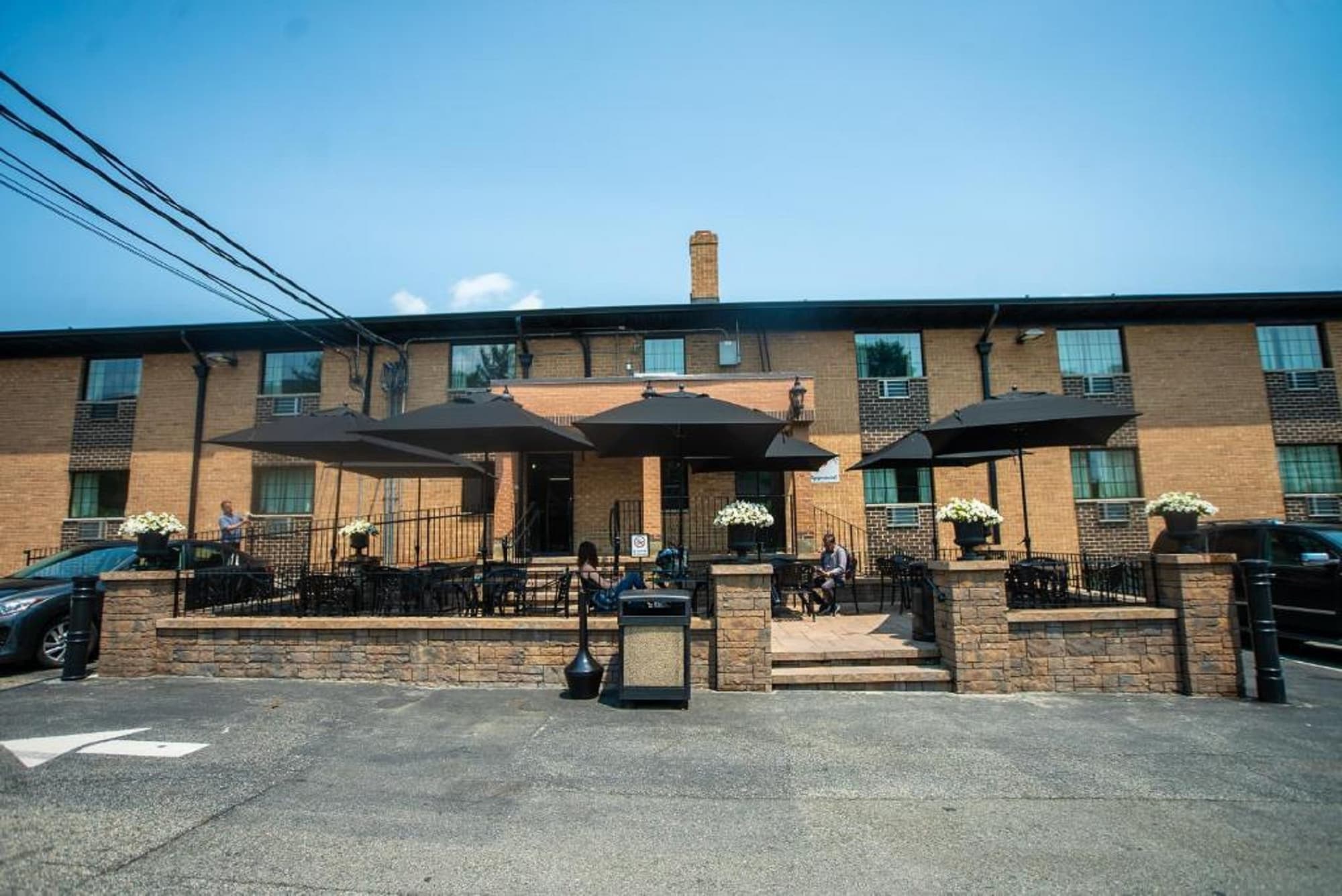 The Holland Hotel, Restaurant