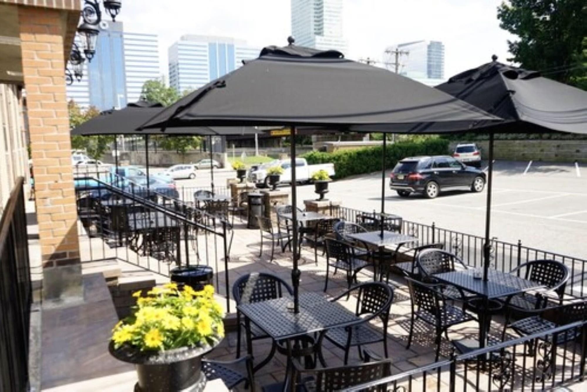 The Holland Hotel, Terrace