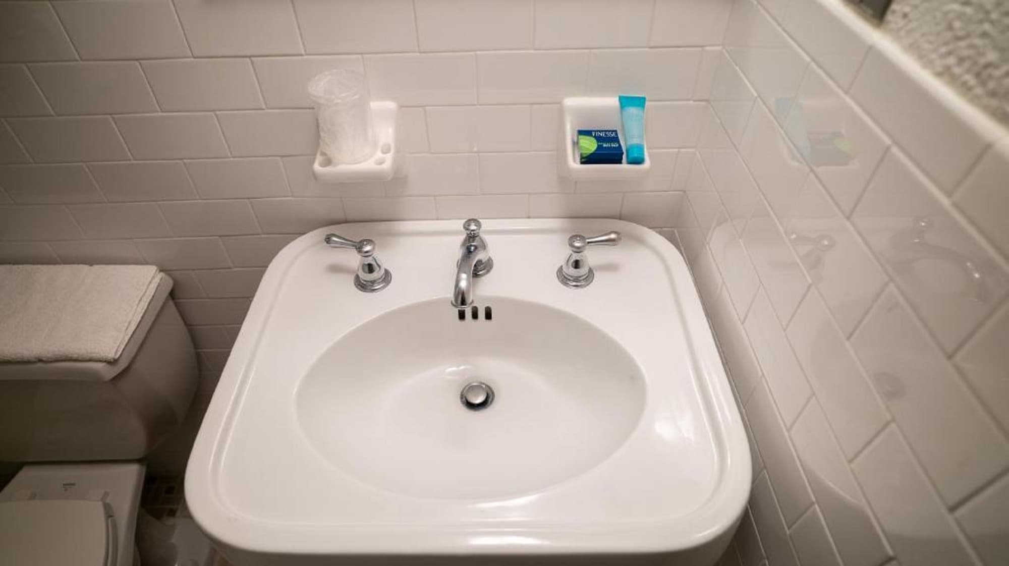 The Holland Hotel, Room