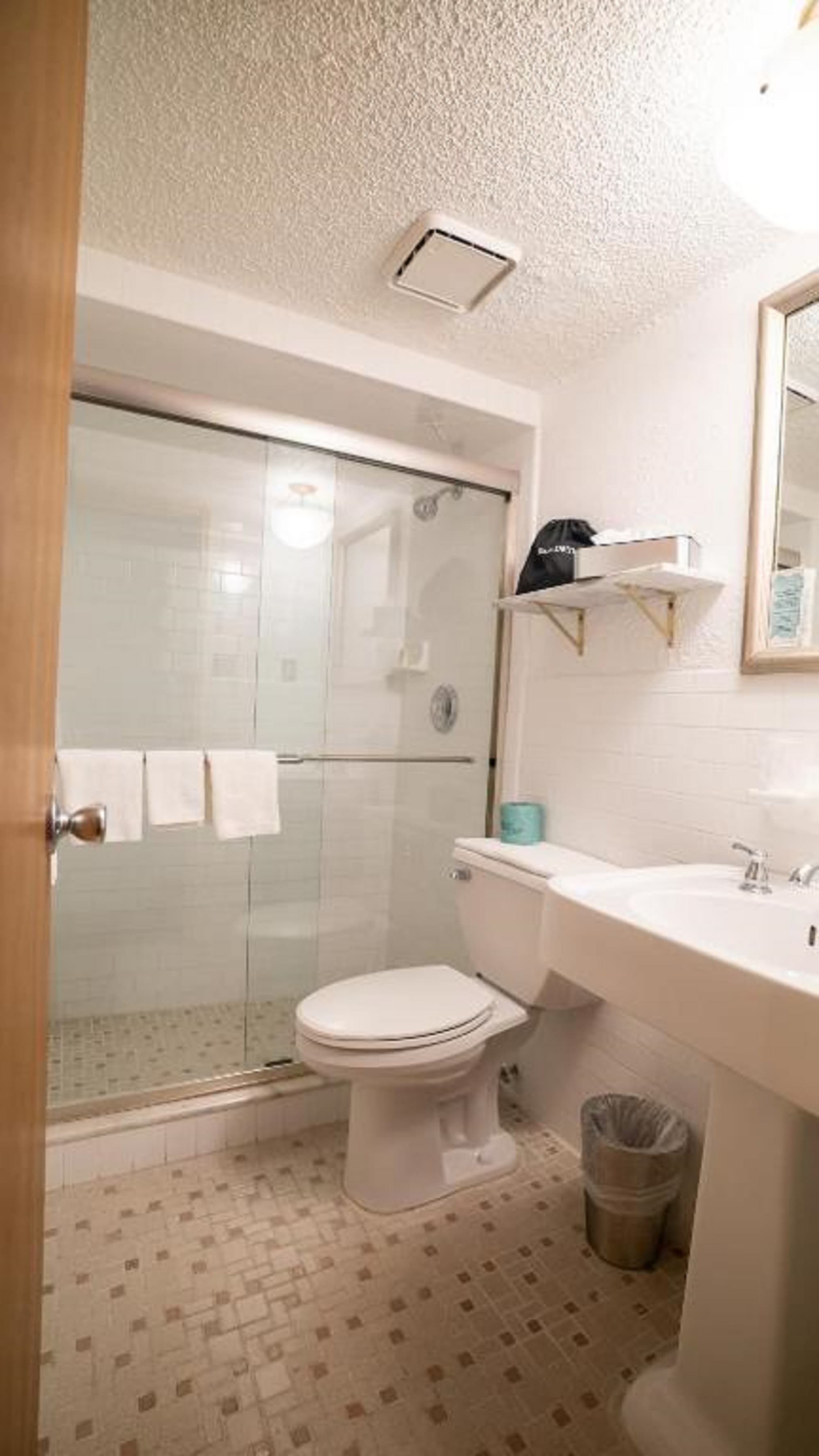 The Holland Hotel, Room