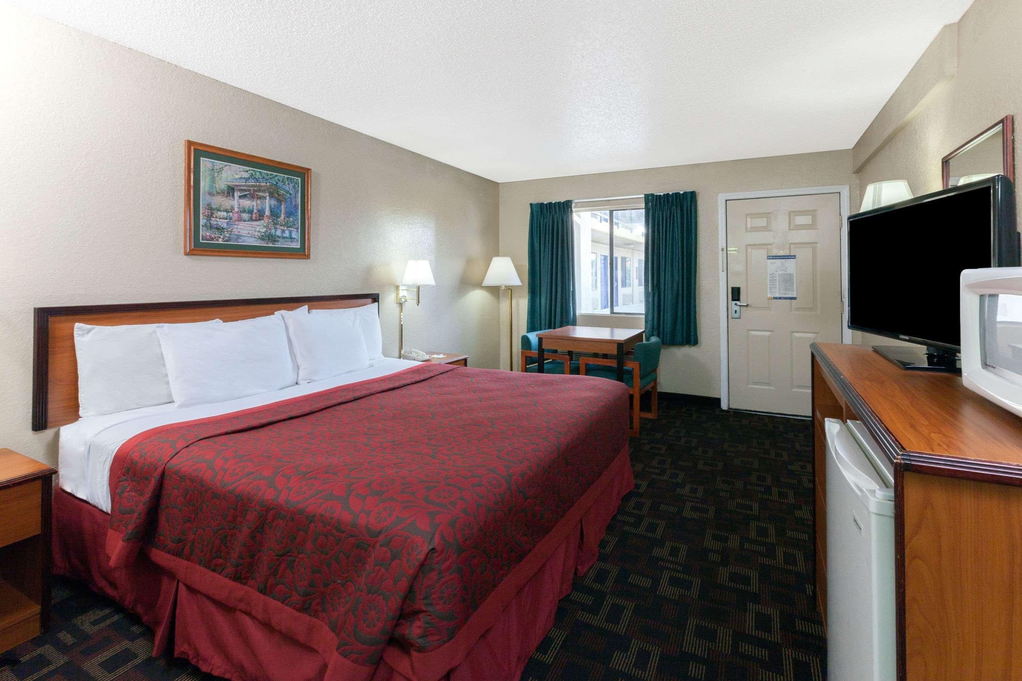 Days Inn by Wyndham Oklahoma City West, Room
