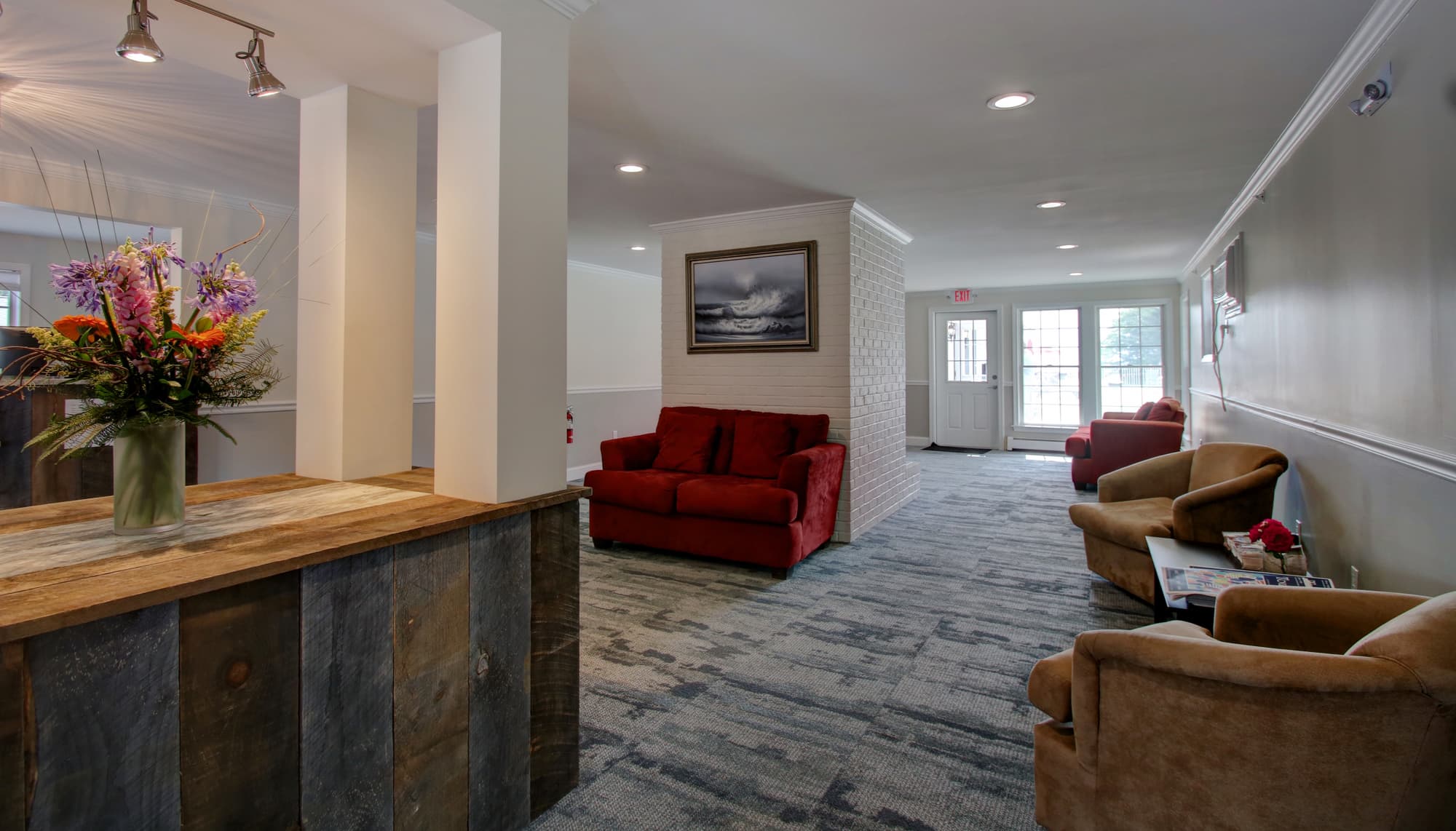 Ogunquit Tides, Lobby