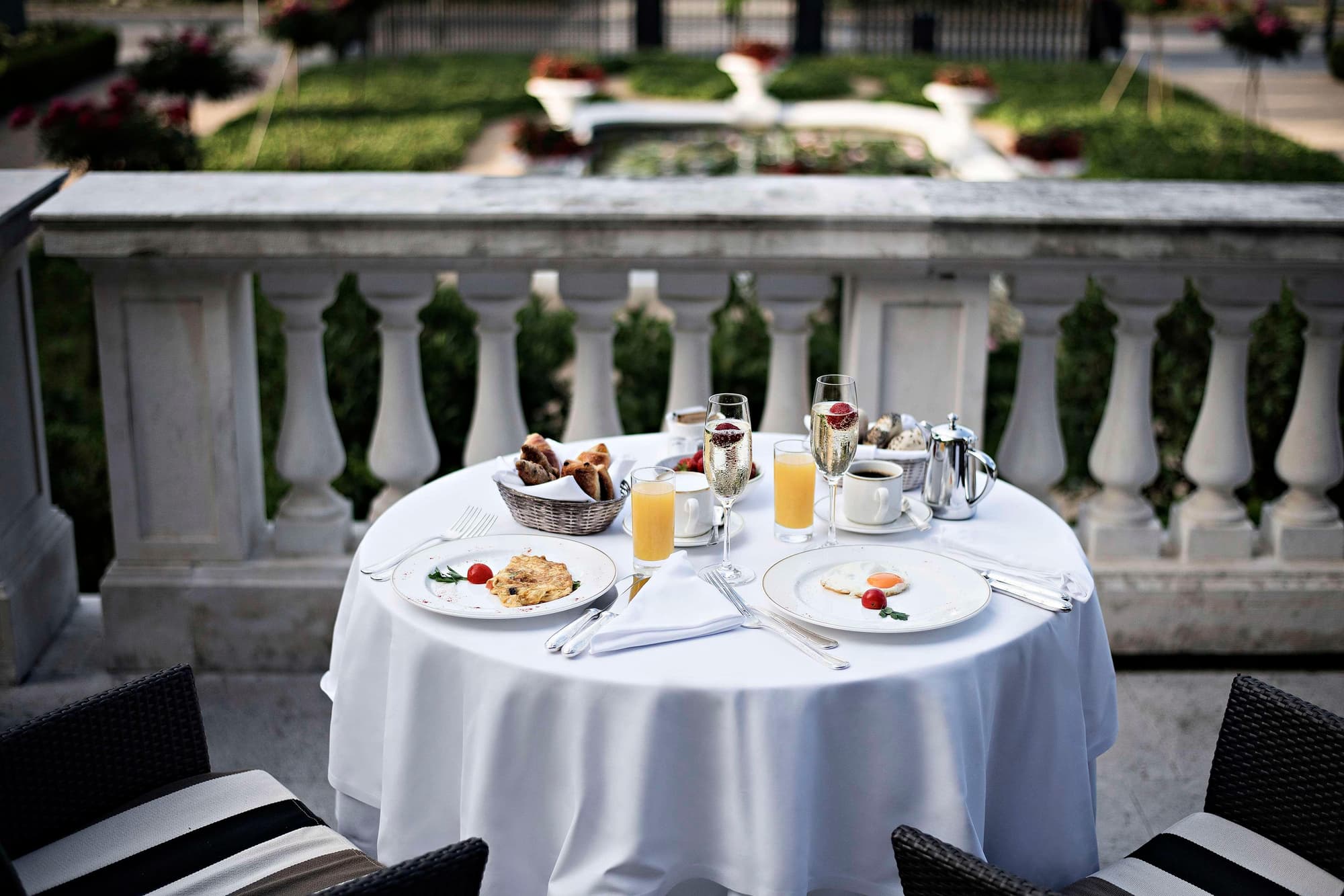 Kempinski Palace Portoroz, Restaurant