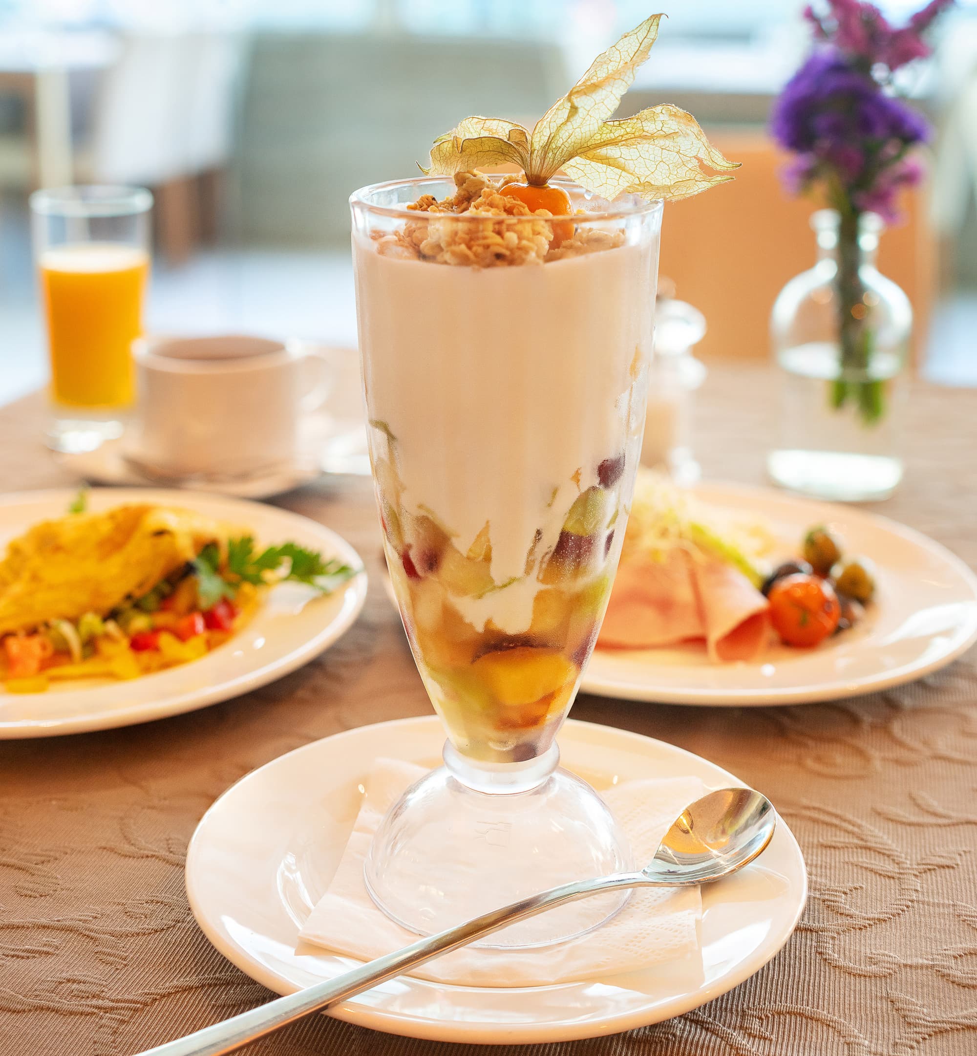 The Sky Hotel, Restaurant