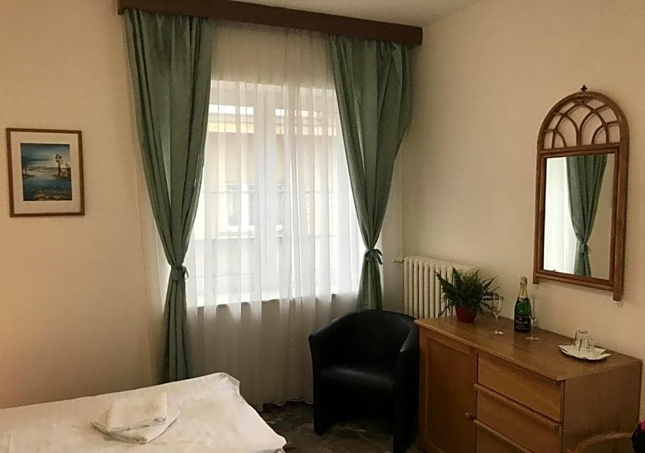 Hotel Otar, General view