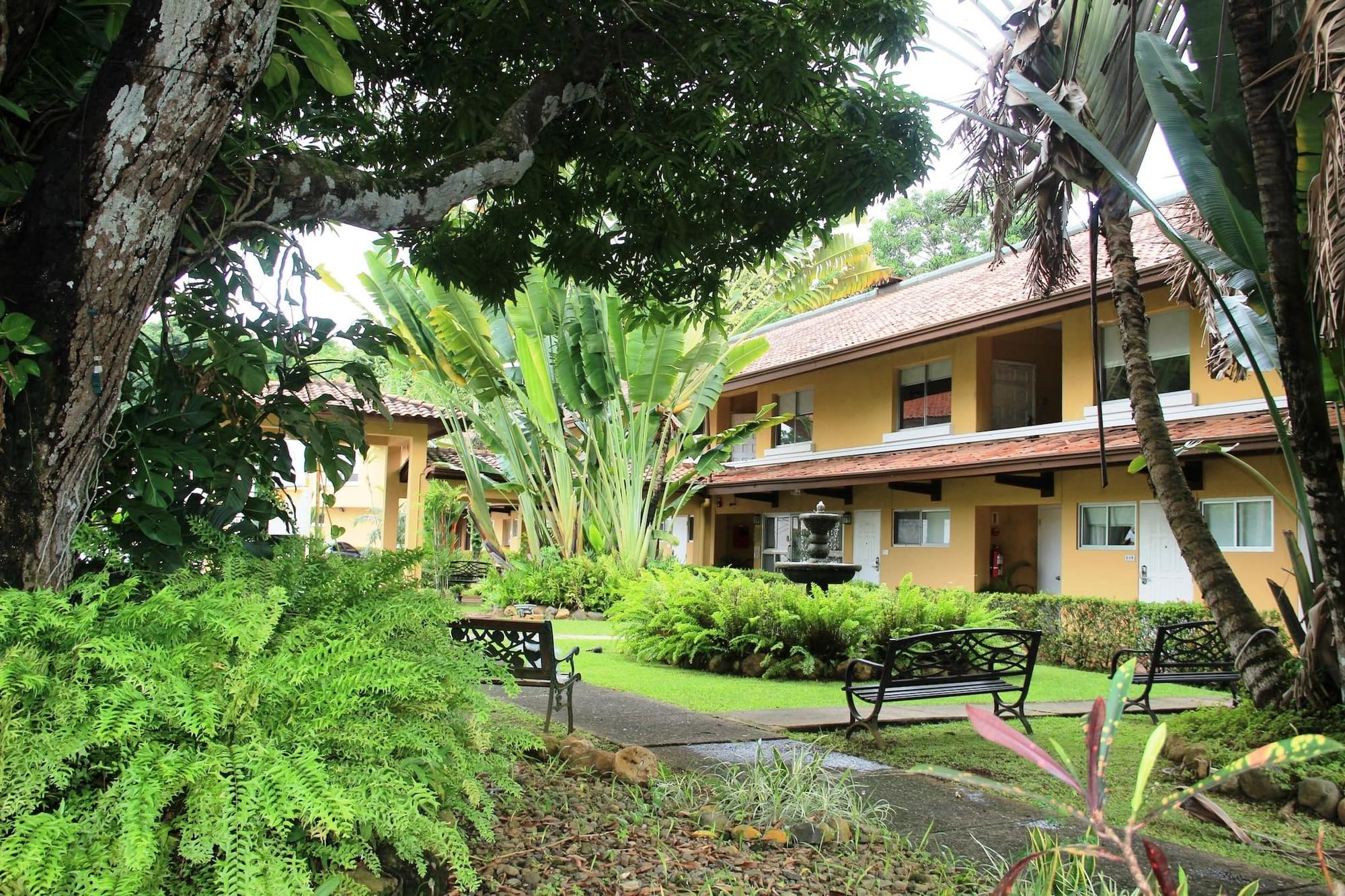 Albrook Inn, Terrace