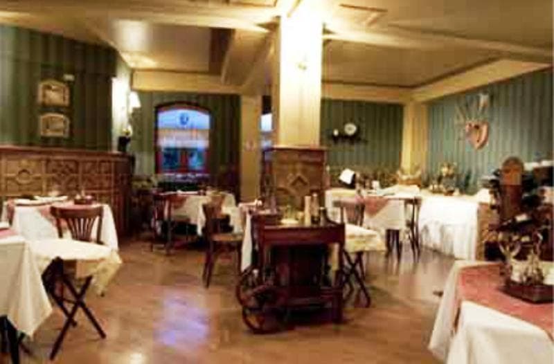 Isla Rey Jorge, Restaurant