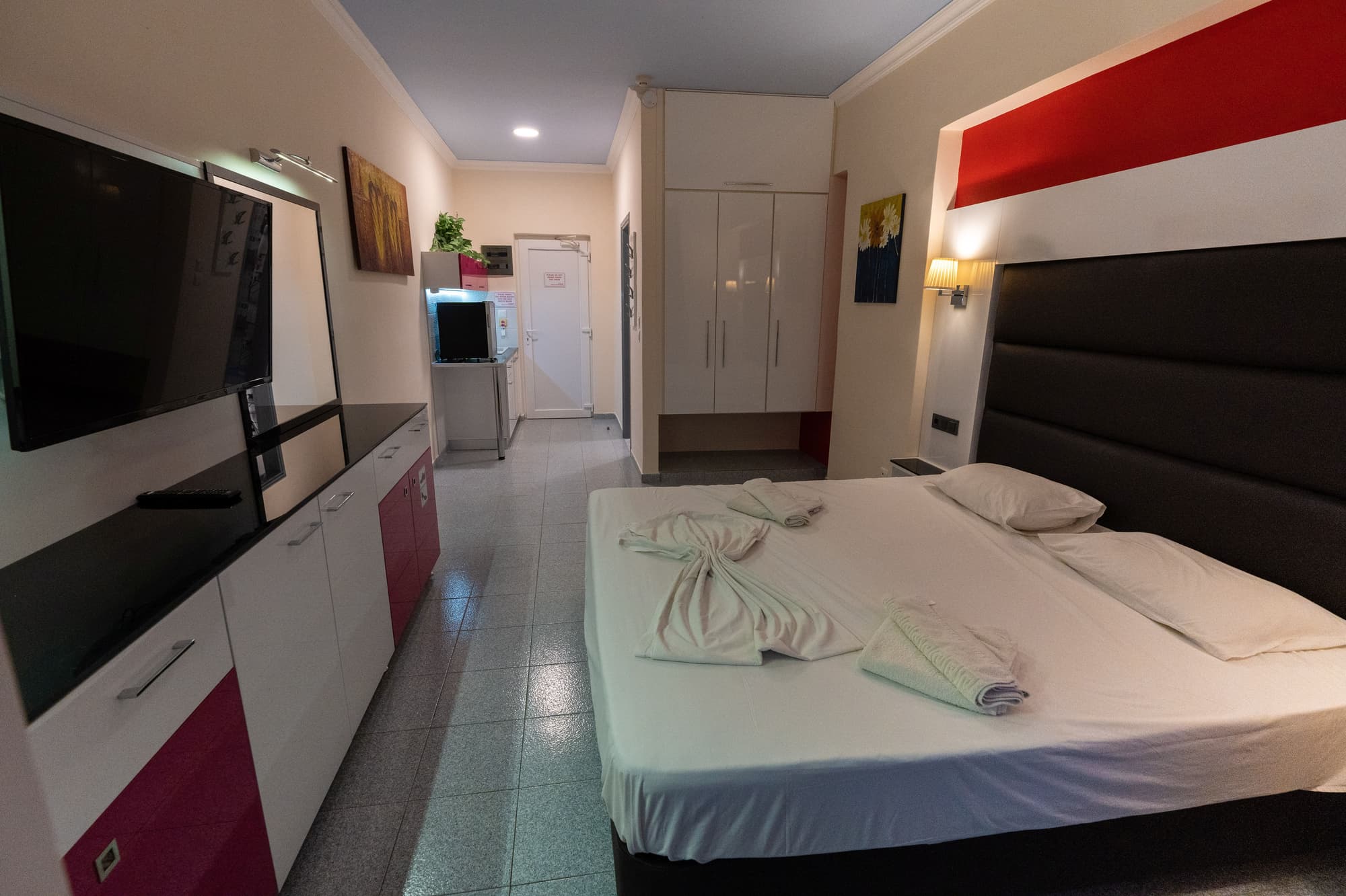 Grecian Fantasia Resort, Room