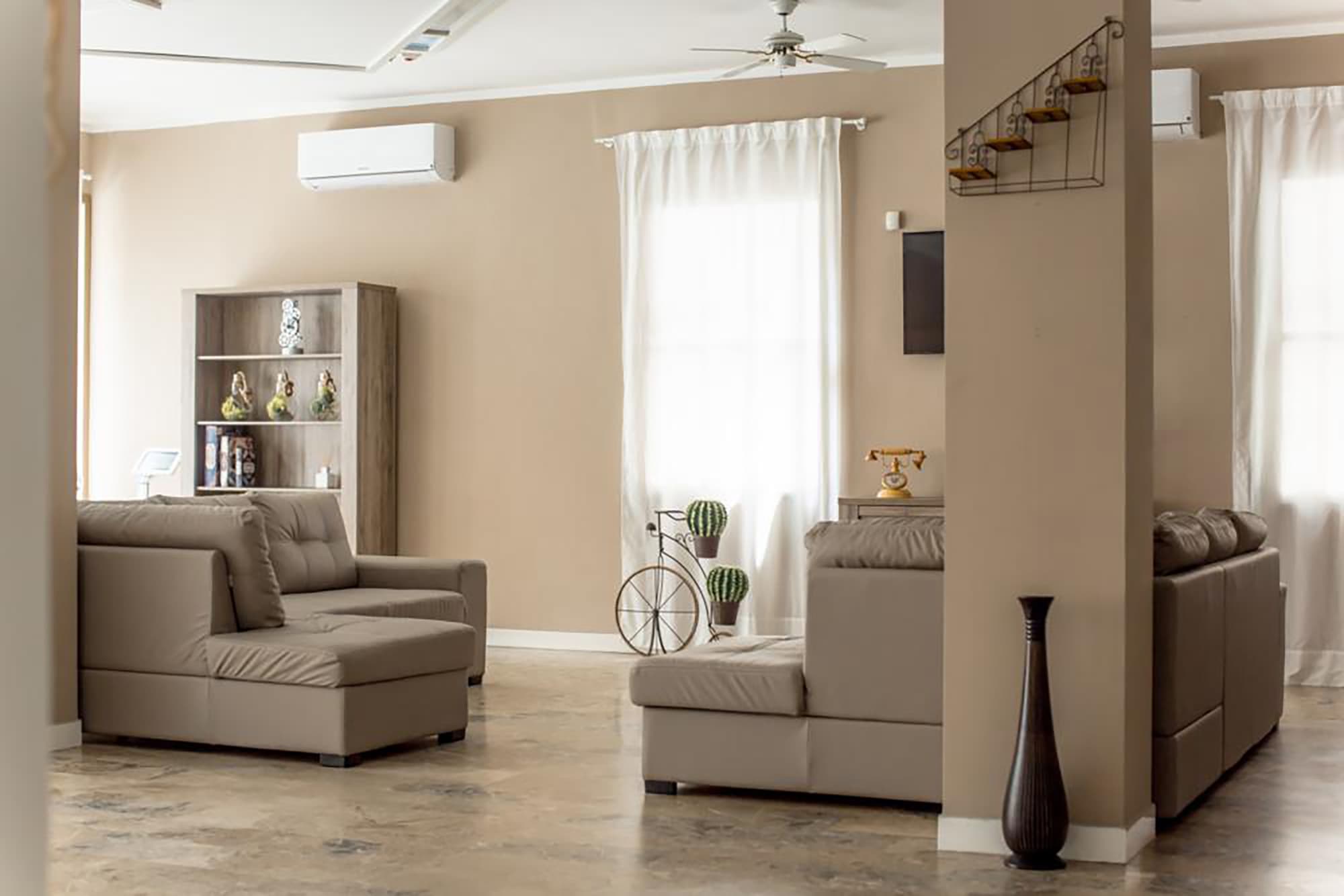 c-hotels International, General view