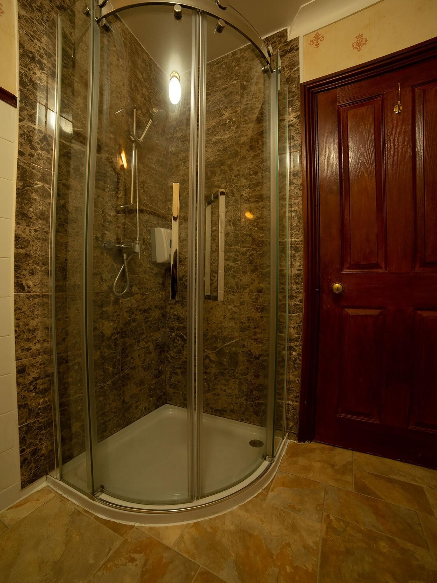 Fines Bayliwick Country House, Room