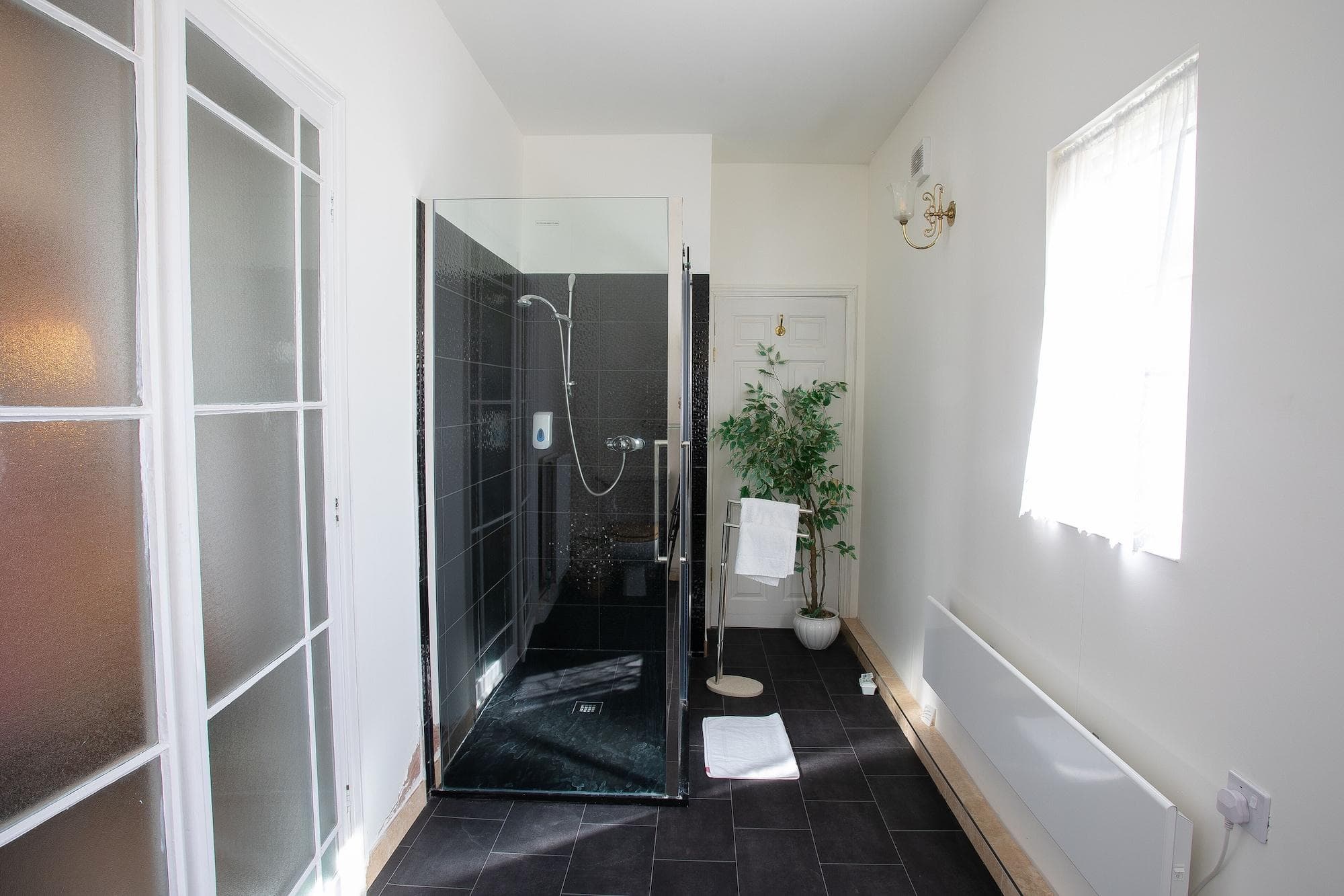 Fines Bayliwick Country House, Room