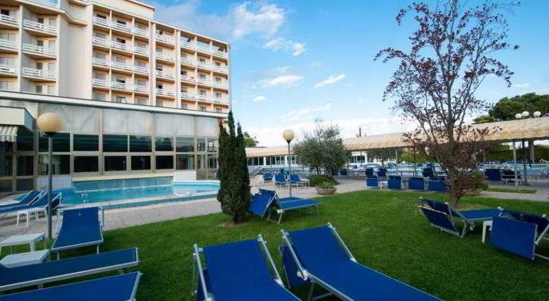 Terme Antoniano, Pool