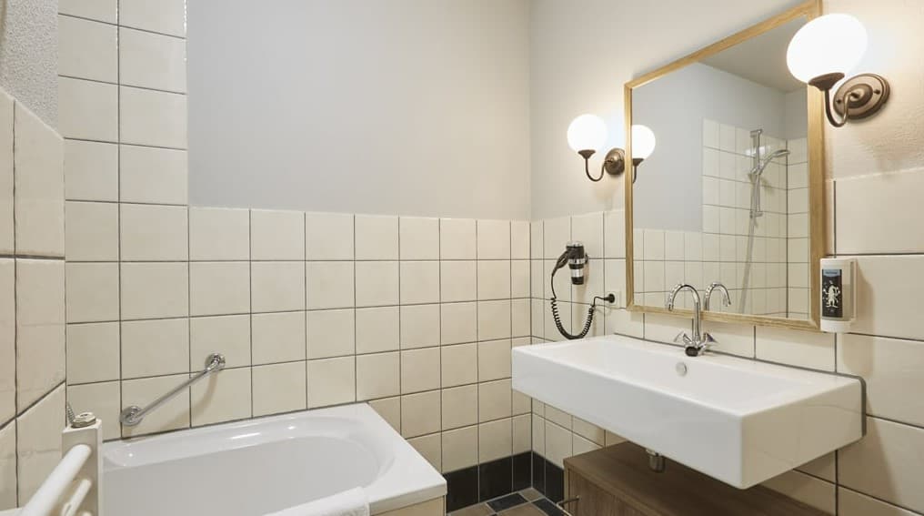 Efteling Village Bosrijk Tickets Included, Room