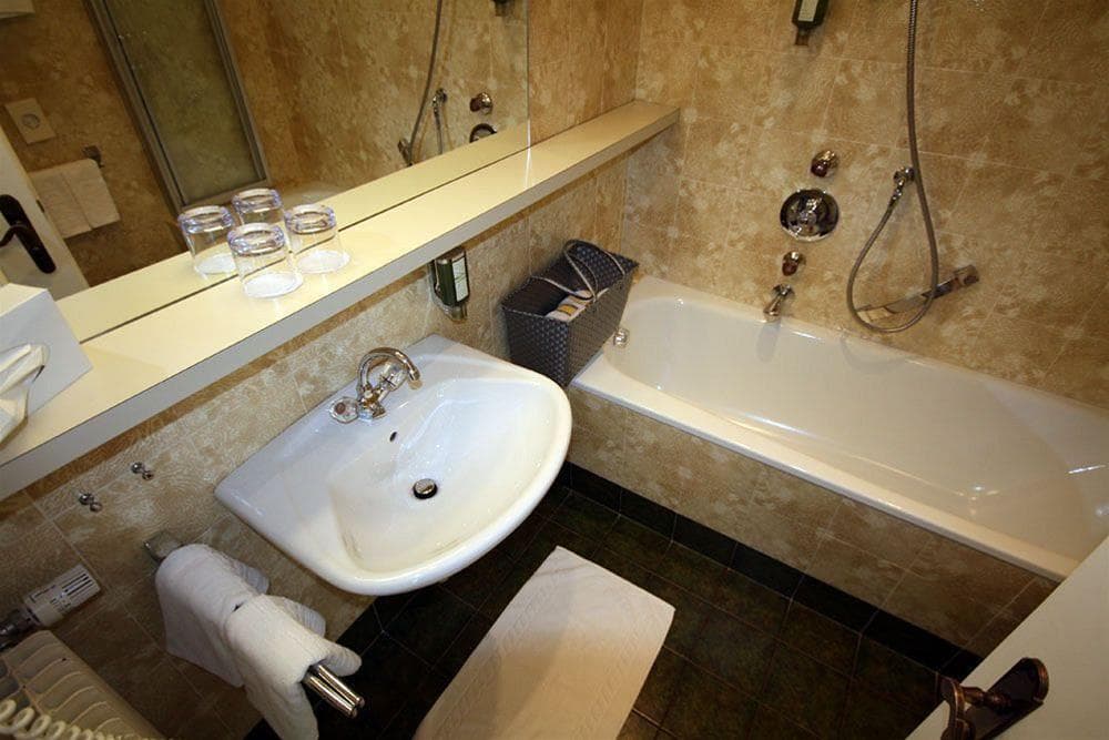 Park Hotel Bellevue, General view