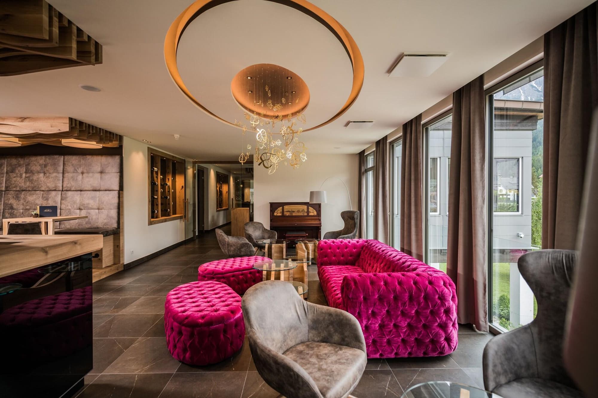 Park Hotel Bellevue, Bar