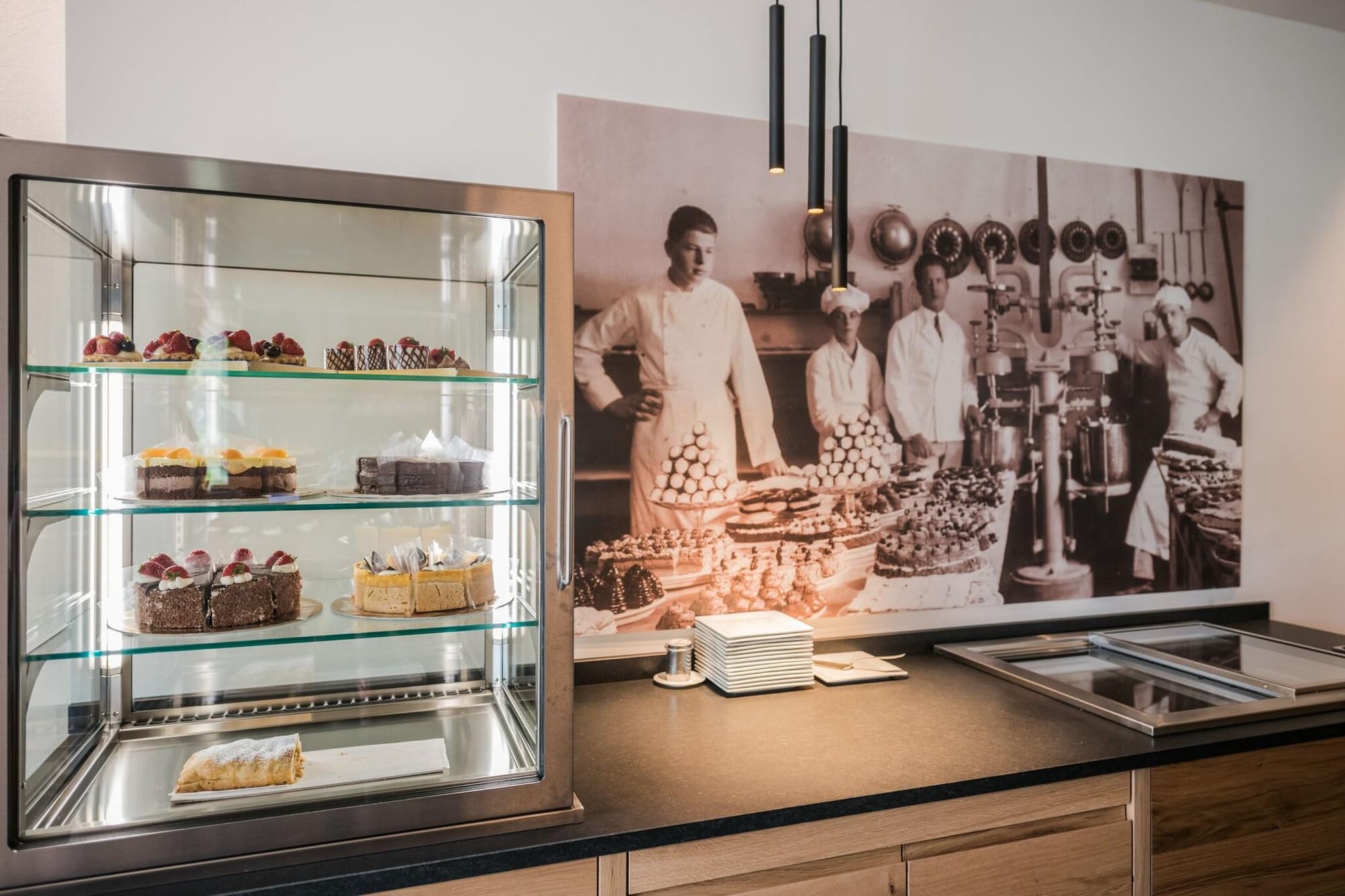 Park Hotel Bellevue, Bar