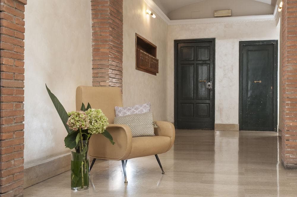 Daphne Trevi, General view