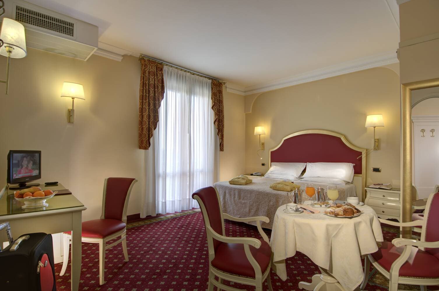 Palace Meggiorato, Room