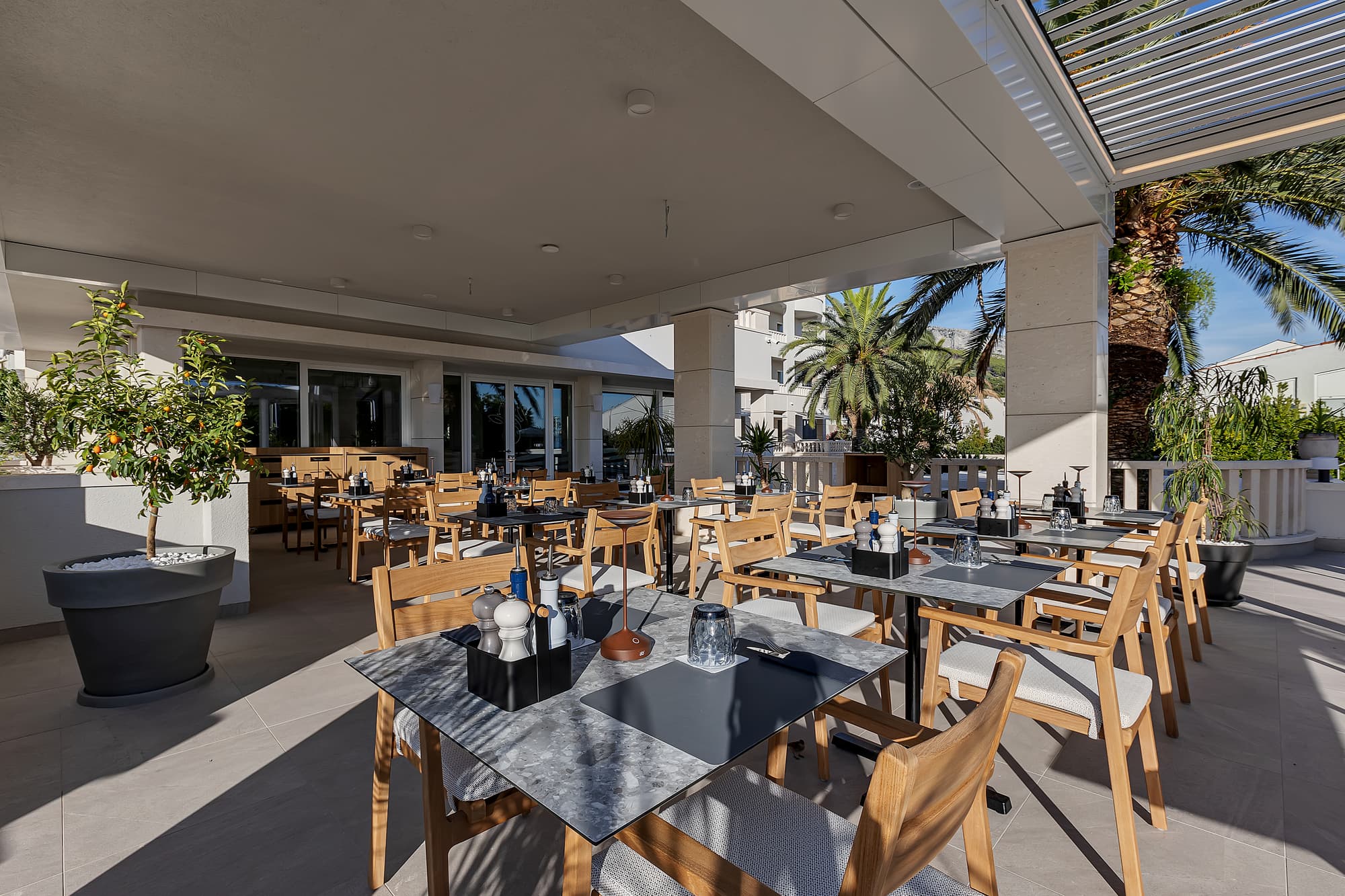 Laurentum, Restaurant