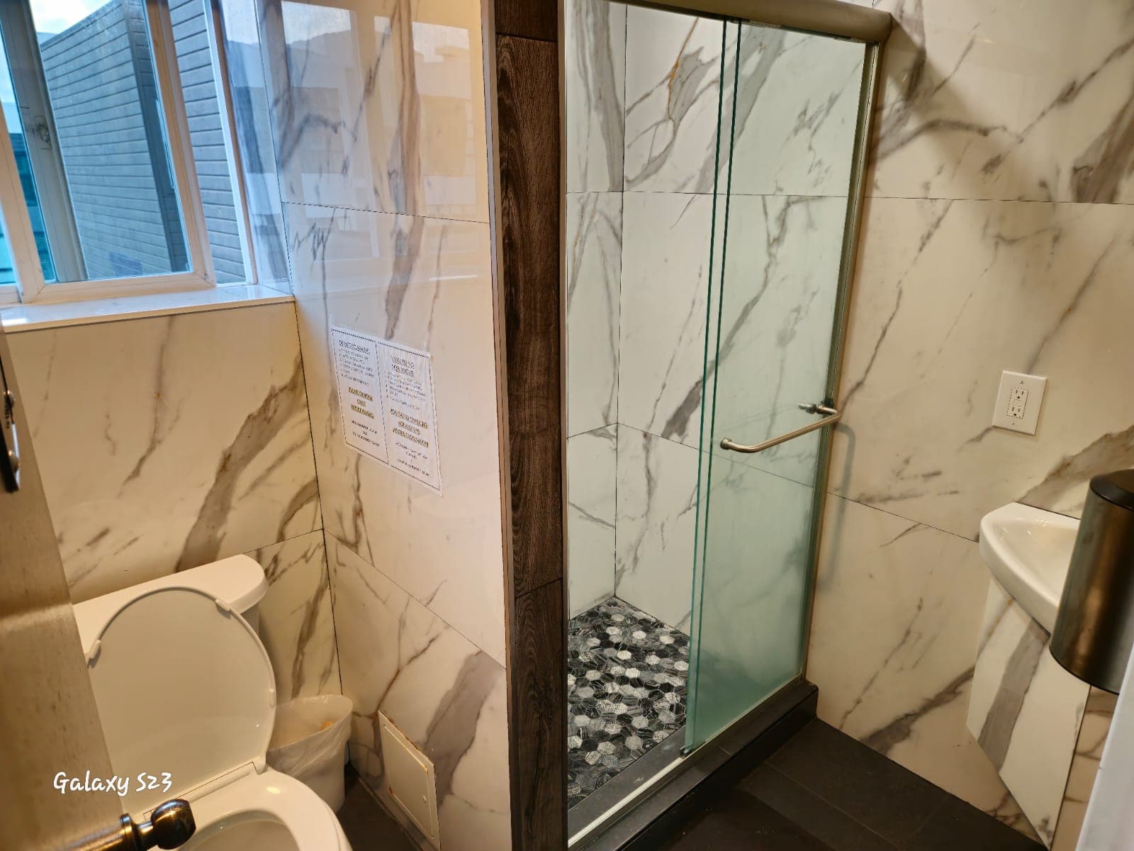 European Hostel, Room