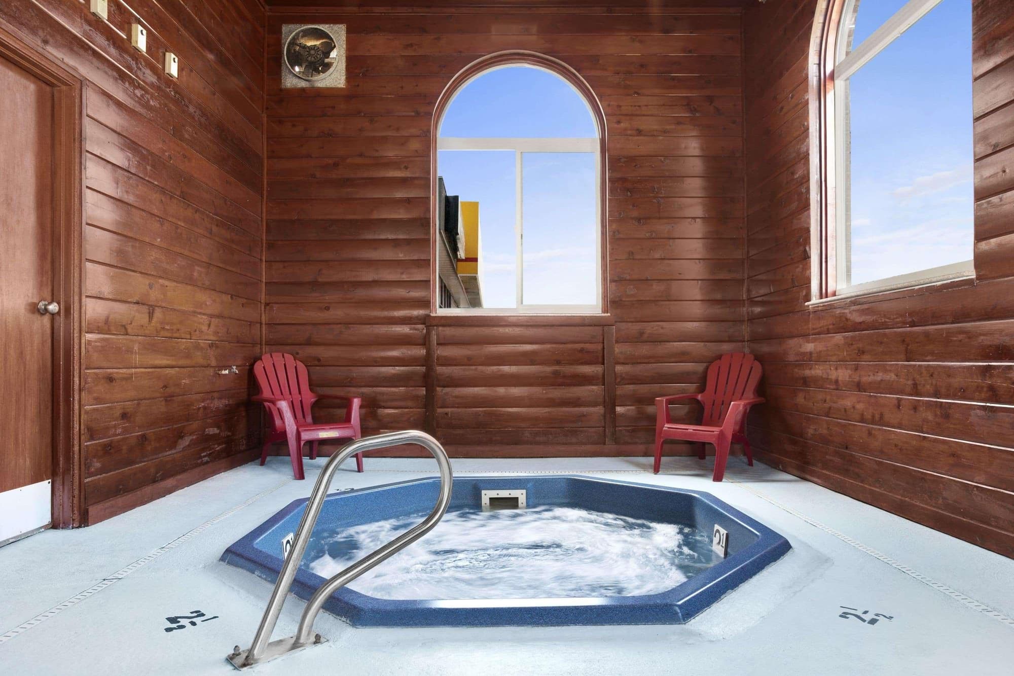 Days Inn By Wyndham Sheridan, Lobby