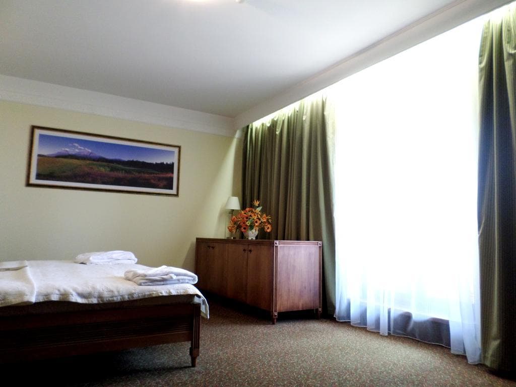 International, General view