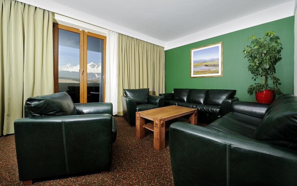 International, General view