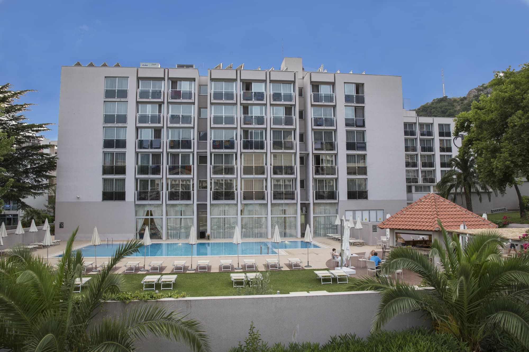 Hotel Tara, General view