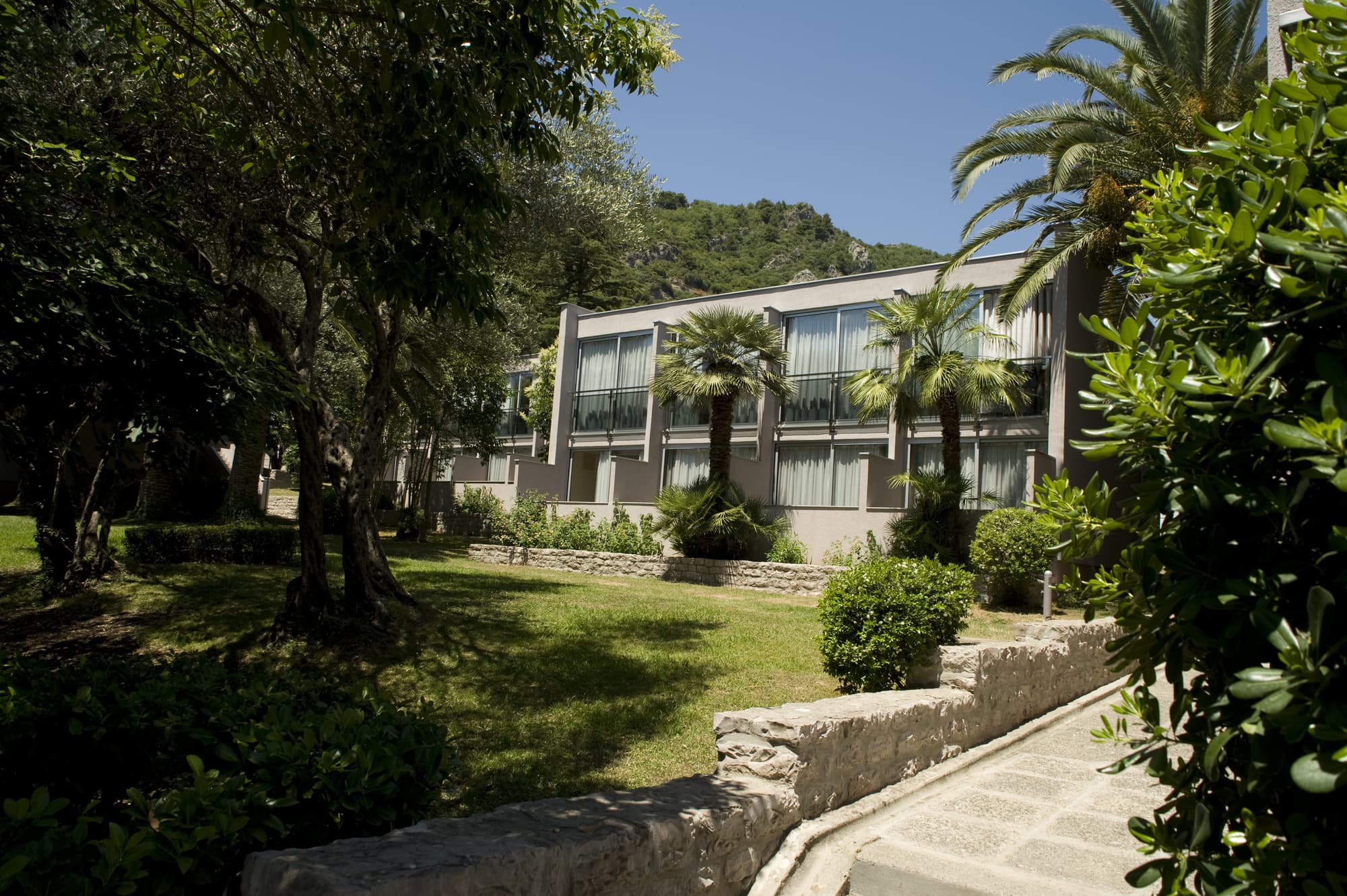 Hotel Tara, General view