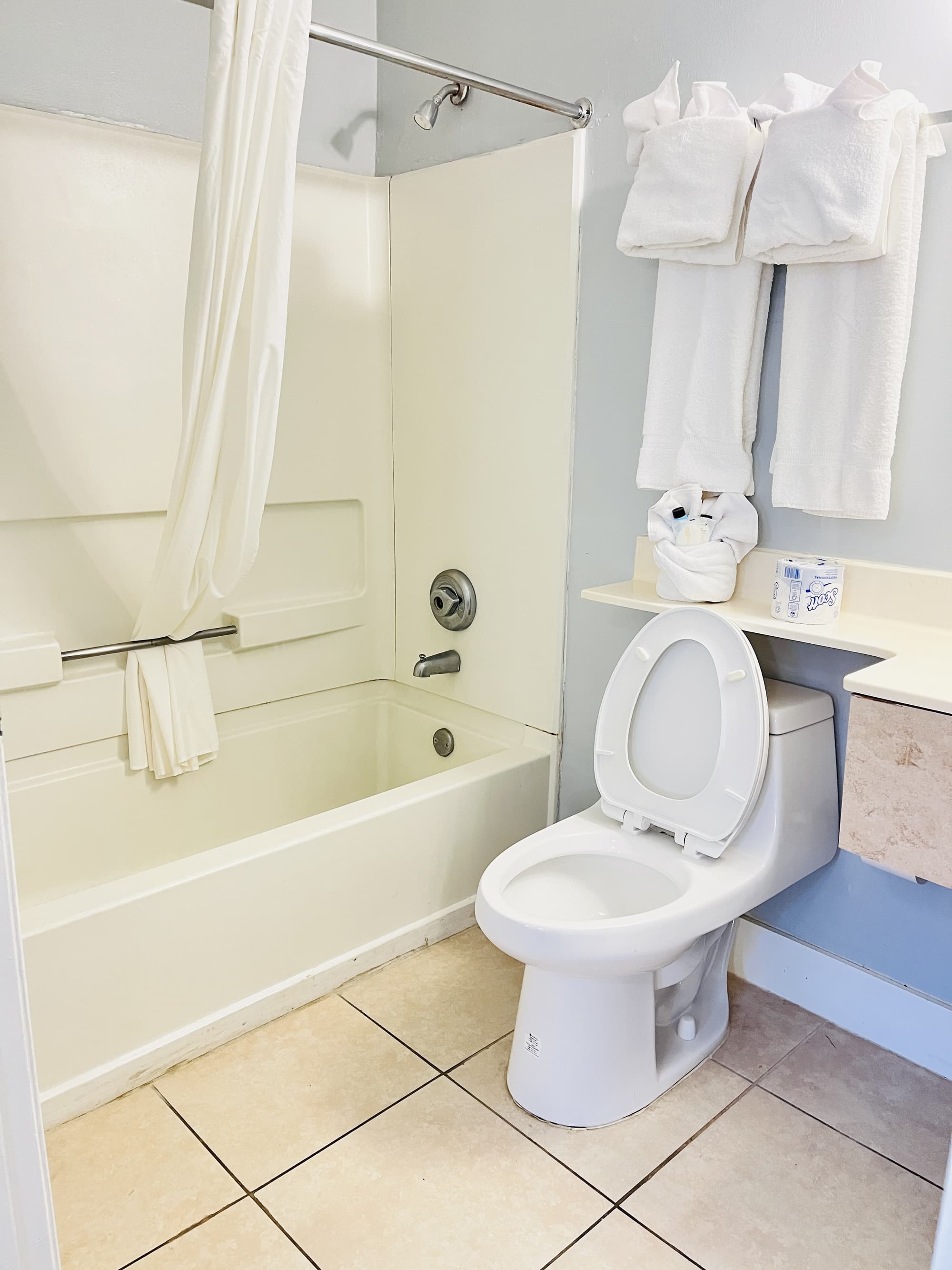 Tampa Bay Extended Stay Airport, Room