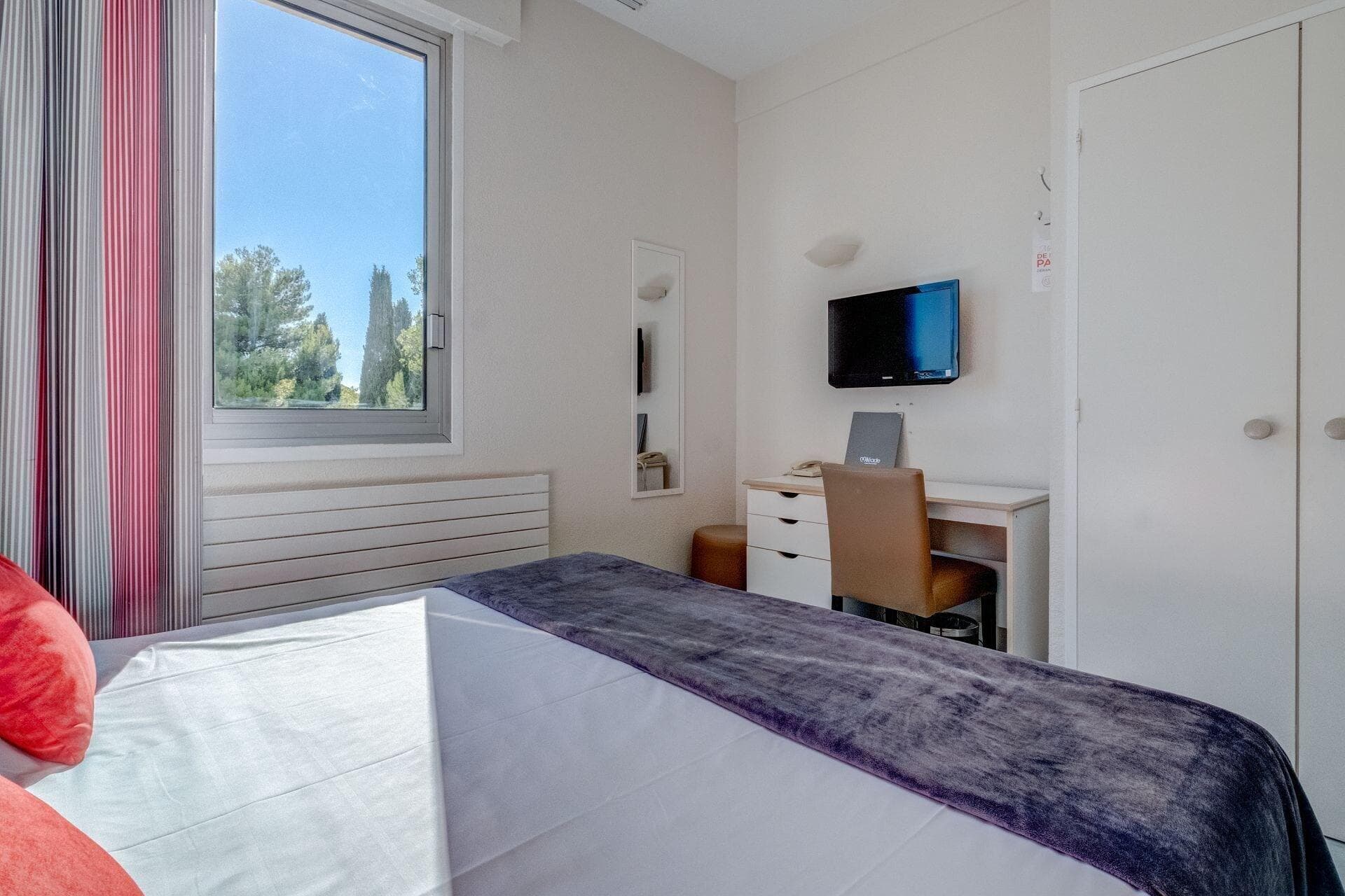 Hôtel Méditerranée - Port-Fréjus , Room