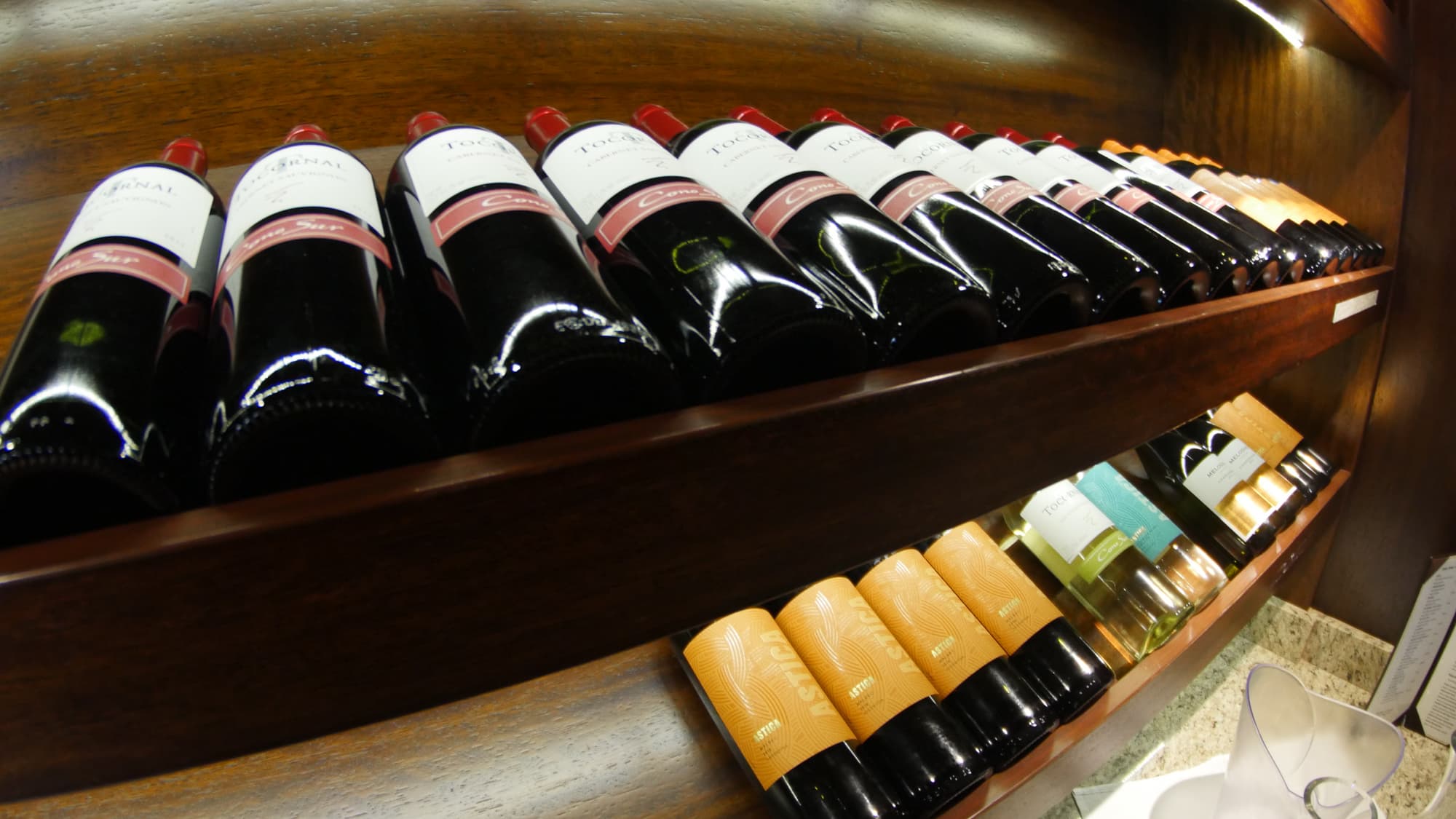 Reina Isabel, Restaurant