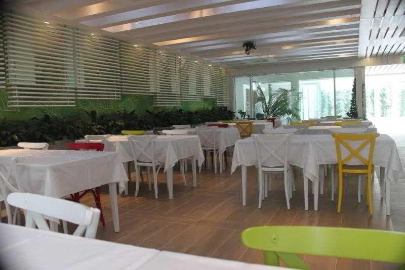 Castellastva Hotel, Restaurant