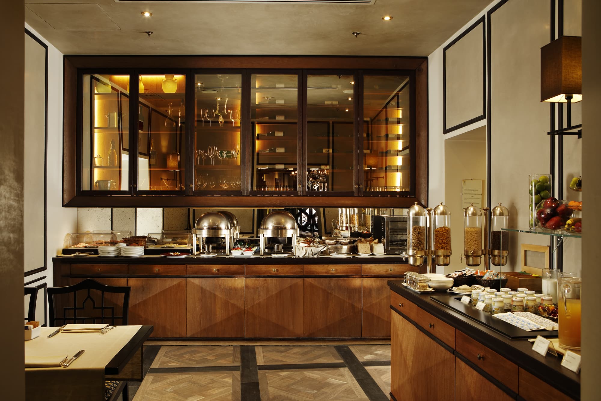 Aqua Palace, Restaurant